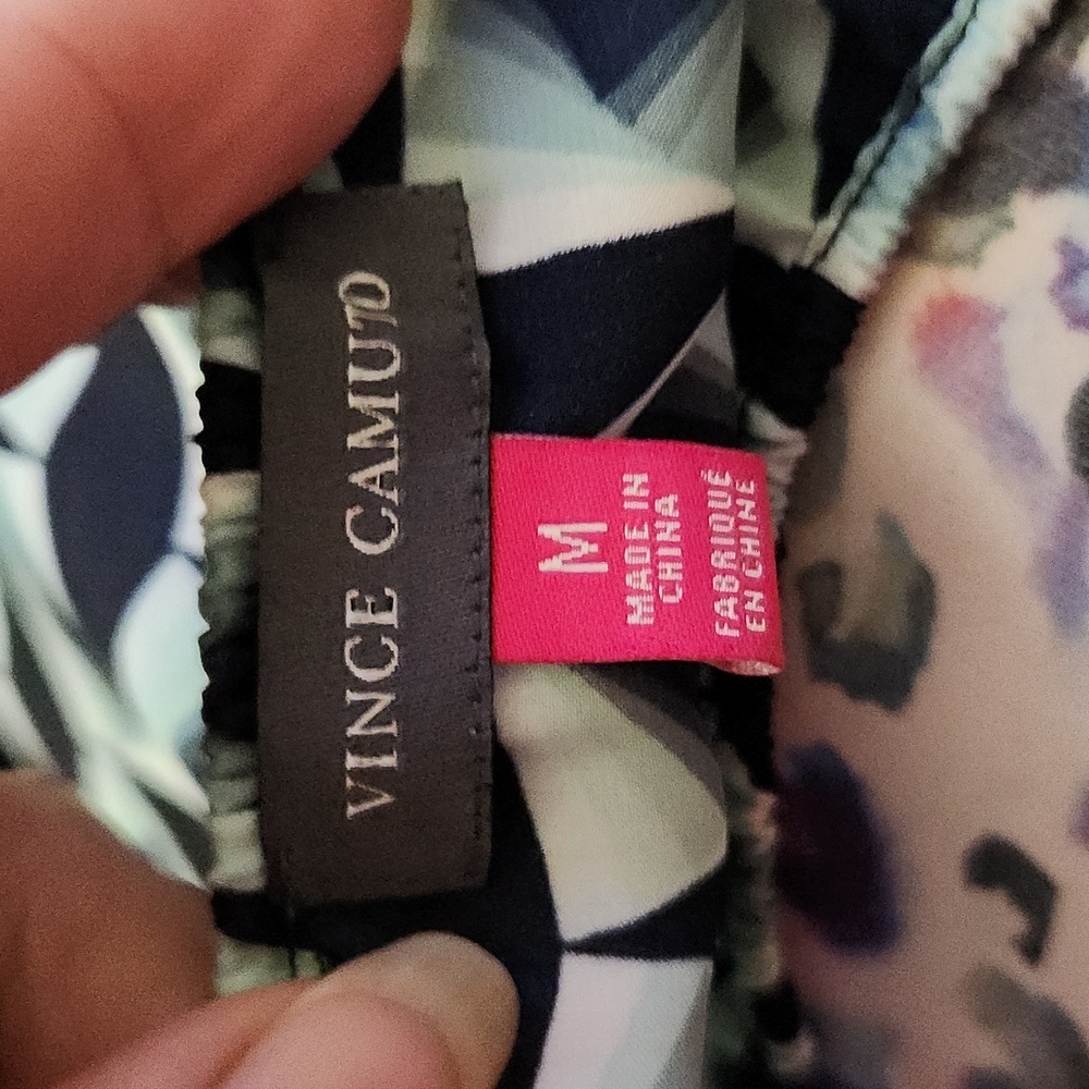 Vince Camuto Blouse - Picture 5 of 7